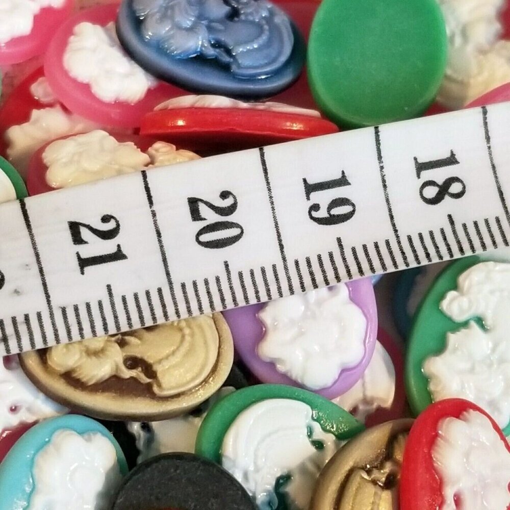 Victorian Raised Cameo Resin Cabochons Mixed Color 18x13mm Oval 10 pcs - Picture 7 of 10